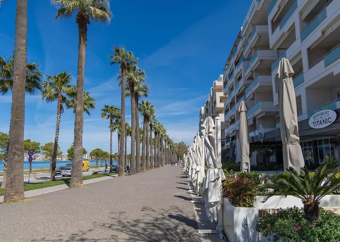 Luxury Lungomare Apartament